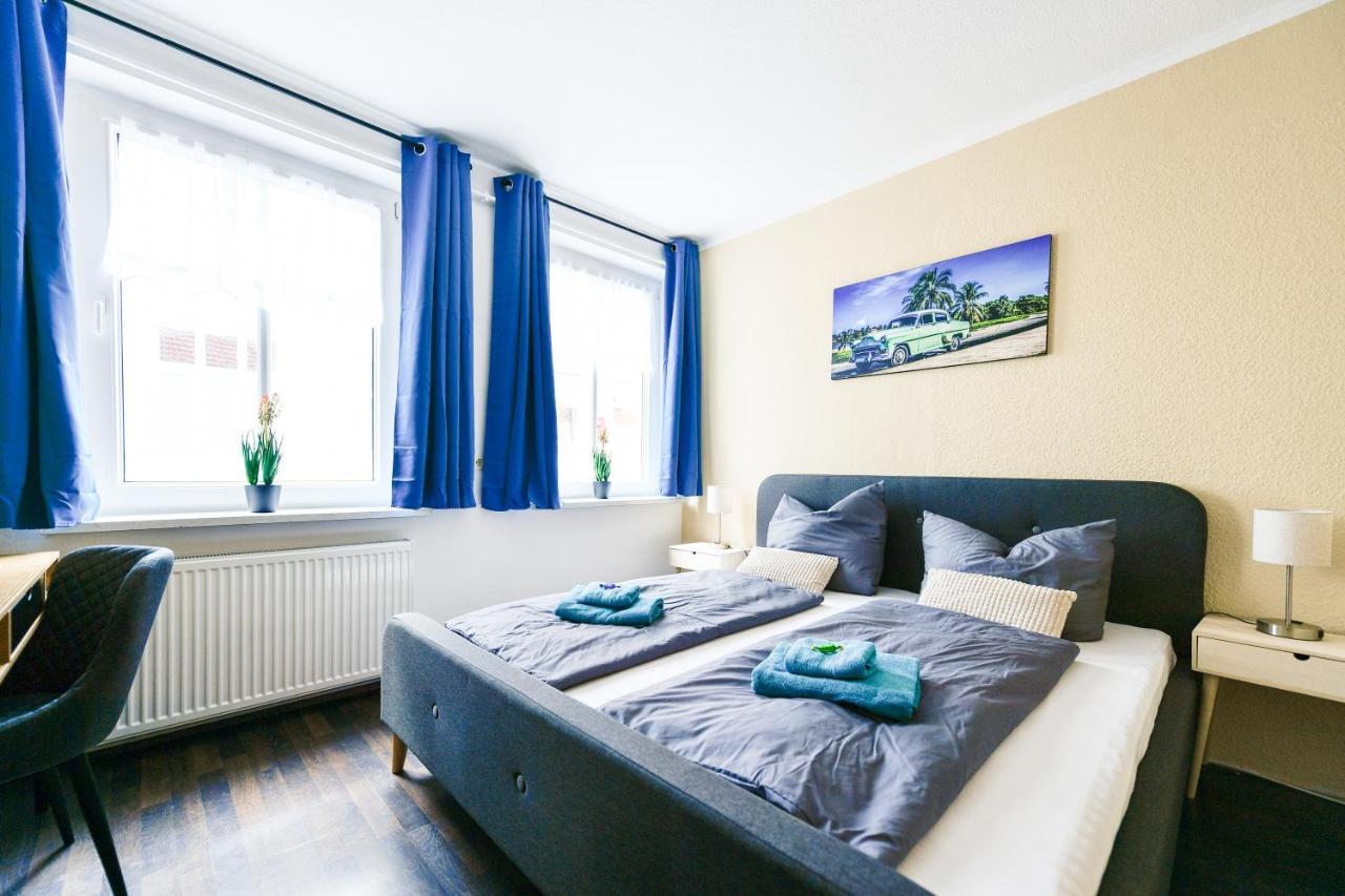 Fuerst-Pueckler-Apartment_Bis 6 Personen_Waschmaschine_Kueche_2X Parkplaetze_Terrasse_Netflix Cottbus Exterior foto